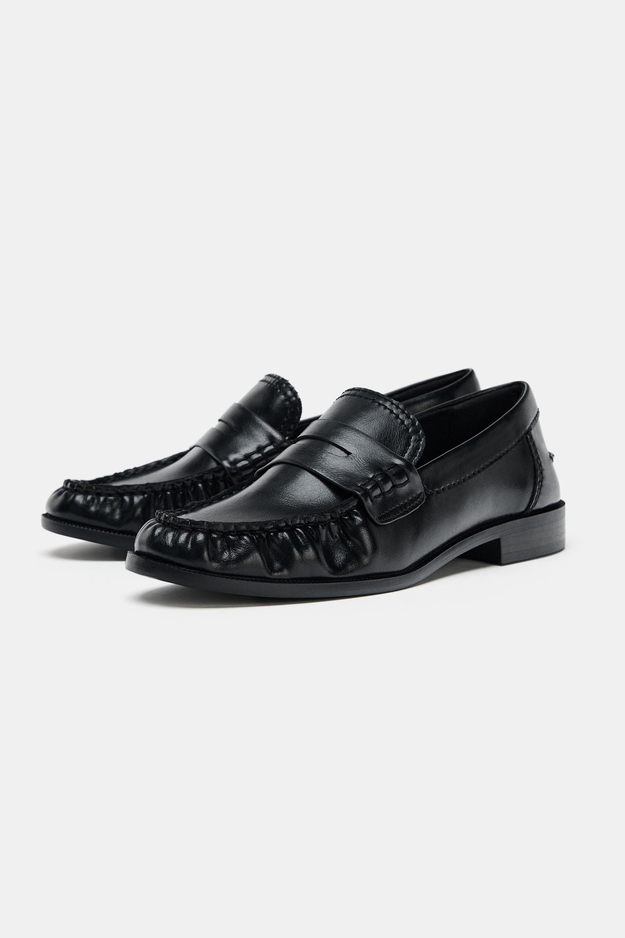 RUFFLED LOW HEEL LOAFERS